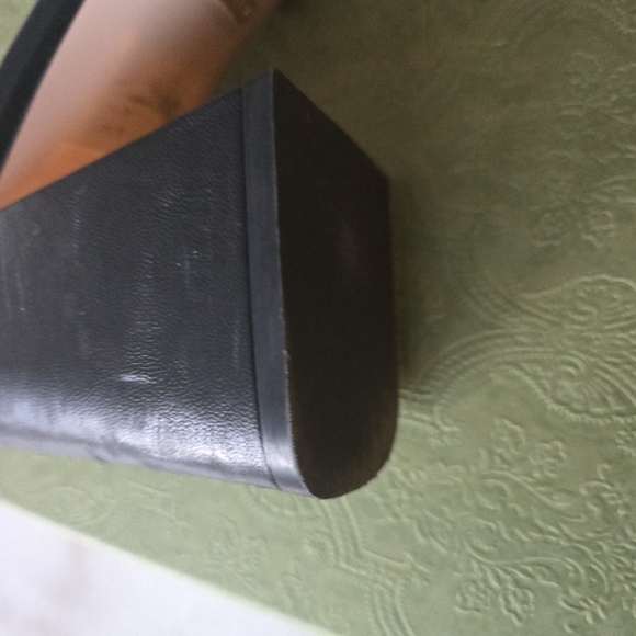 Gucci Black Leather Horsebit Sandals - Picture 5 of 9